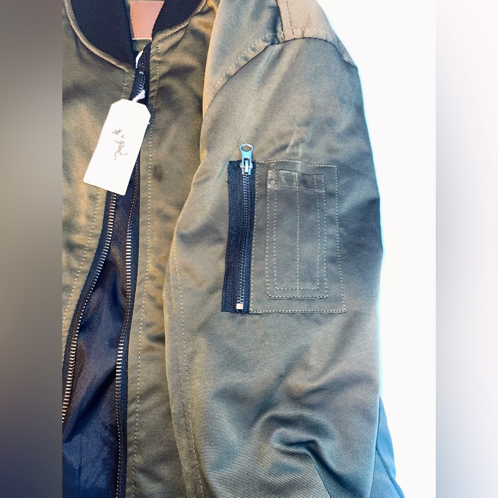 Civil Society, Size Medium, Olive